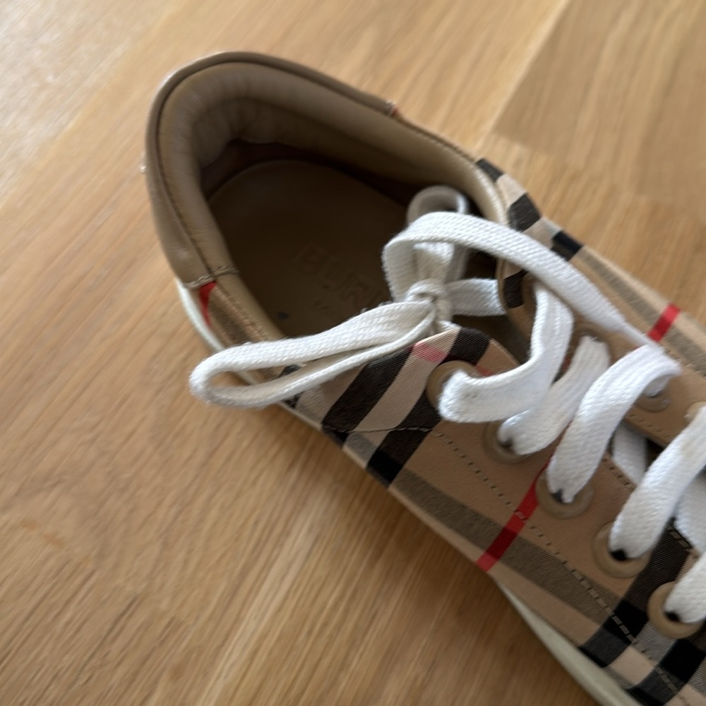 Burberry Sneakers 
Wore a handful of times
Very comfortable - Picture 6 of 10